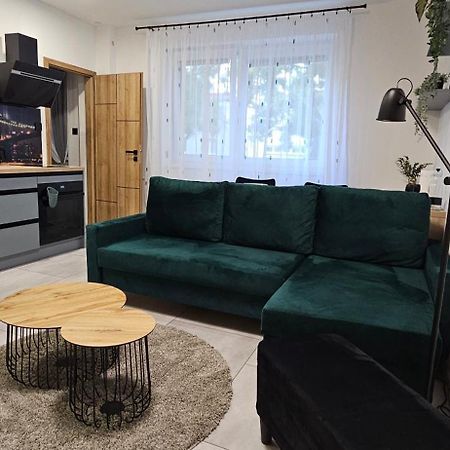 Apartman Manhattan Bratislava Exterior foto